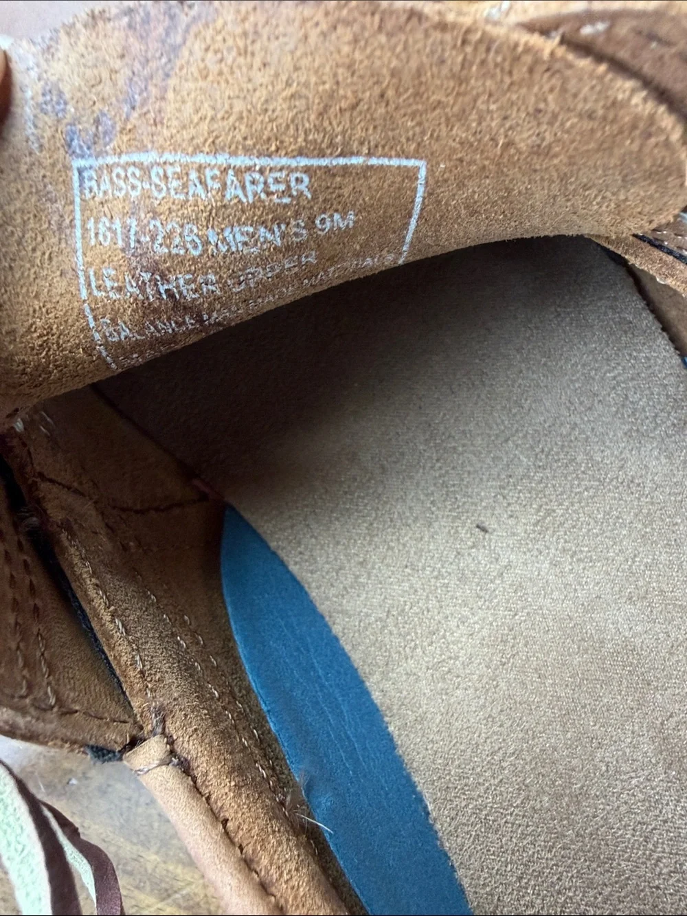 Bass Seafarer Caramel Boat Shoe Slip On Sz 9